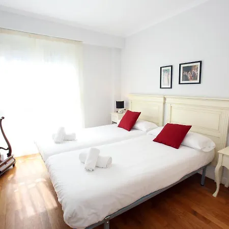 Апартаменты Ondarreta Gran Piso Junto A La Playa De Ondarreta
